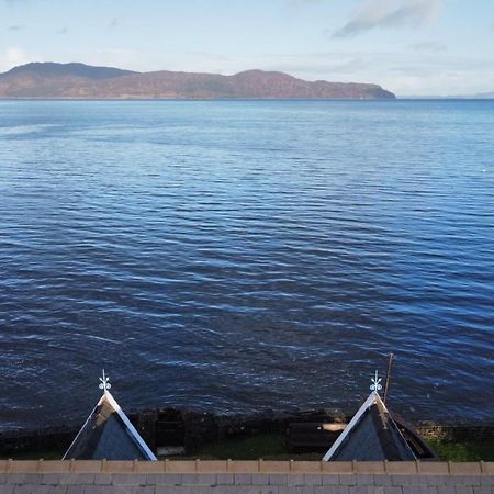 Carnmhor, Isle Of Skye - Stunning 242 Year Old Cottage On Its Own Sea Shore! Breakish Esterno foto