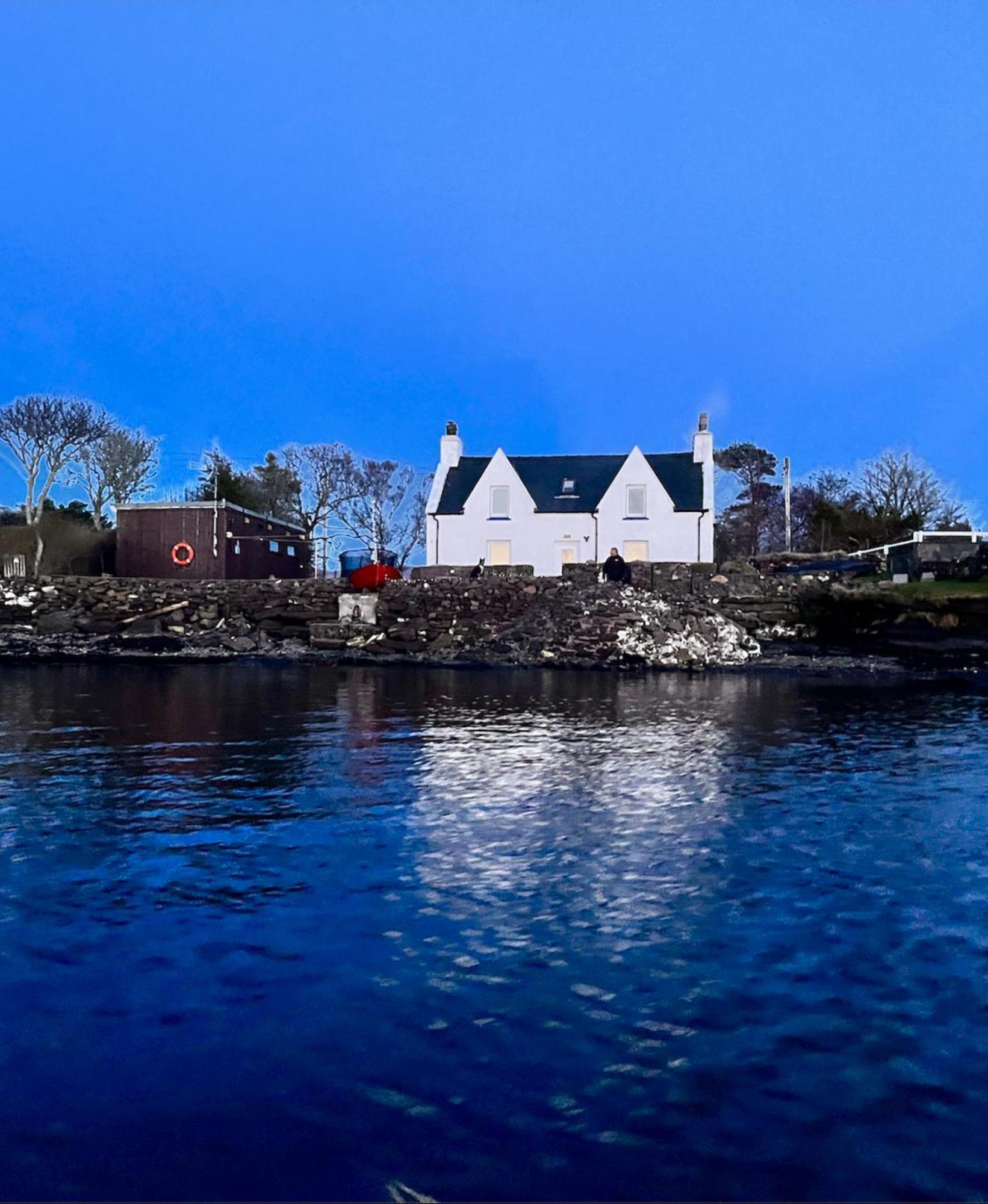 Carnmhor, Isle Of Skye - Stunning 242 Year Old Cottage On Its Own Sea Shore! Breakish Esterno foto