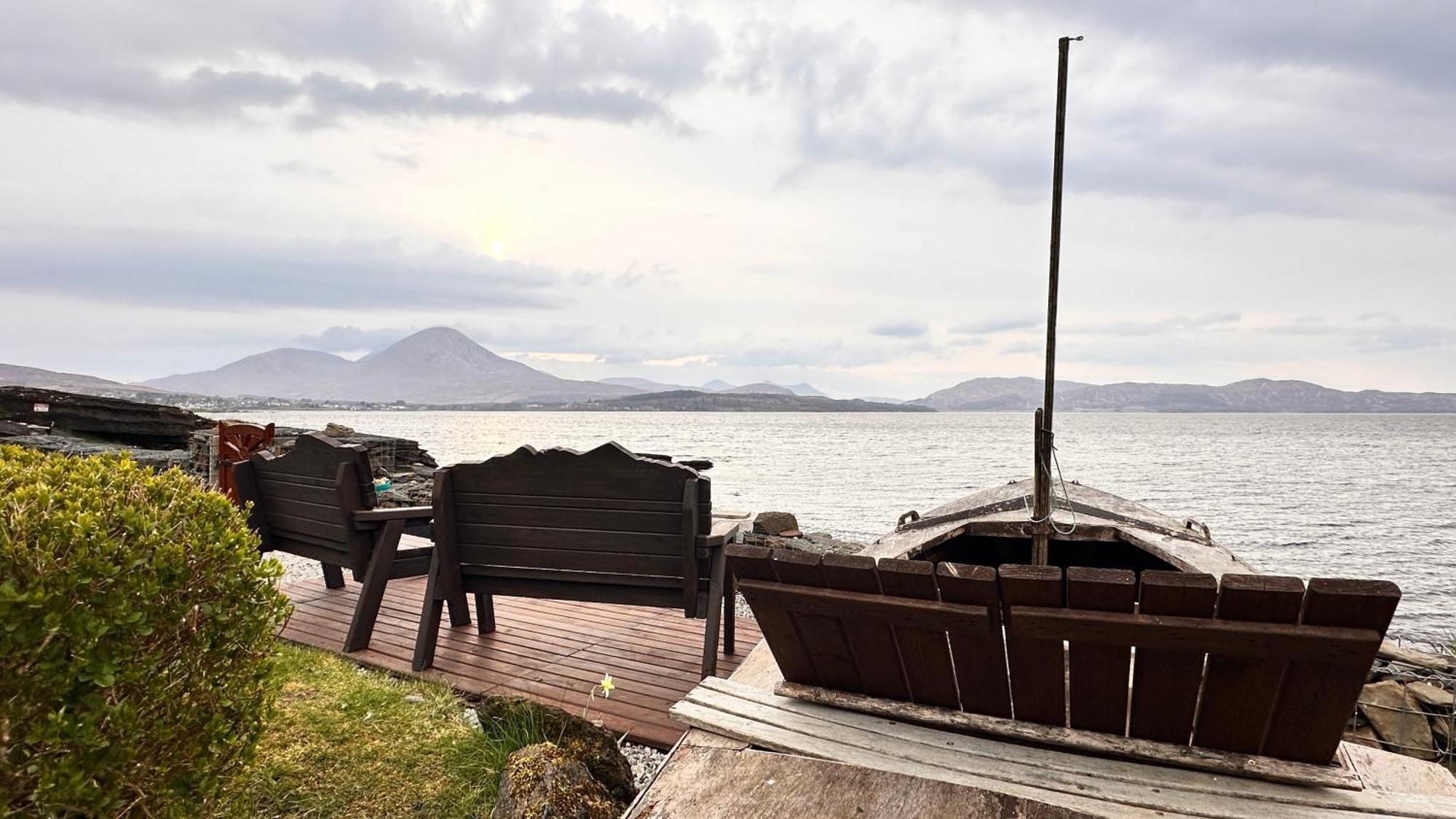 Carnmhor, Isle Of Skye - Stunning 242 Year Old Cottage On Its Own Sea Shore! Breakish Esterno foto